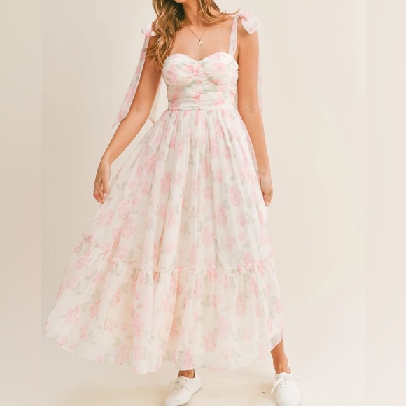 mable Dresses & Skirts - Mable Pink Floral Maxi Dress